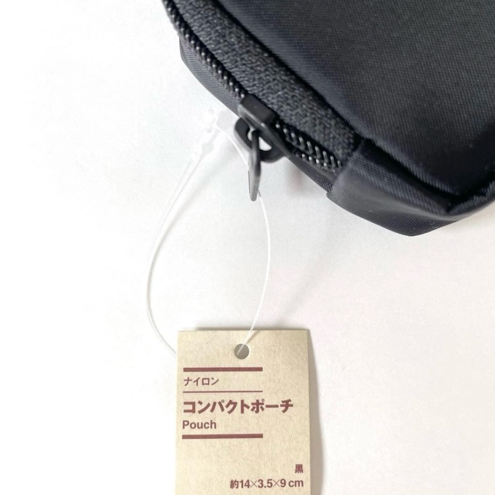 MUJI Nylon Compact Black Pouch Bag 9×14×3.5cm – Travel Case Organizer - Picture 5 of 6